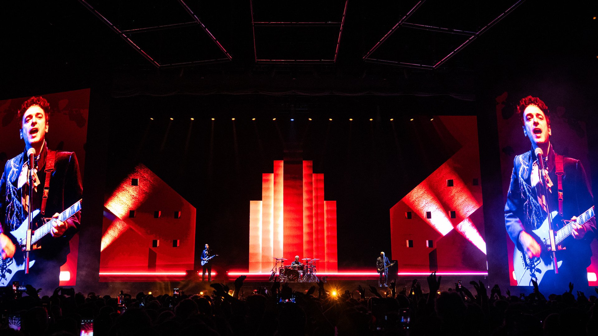 Volvió Soda Stereo: canciones imbatibles, emoción y última tecnología para un regreso histórico