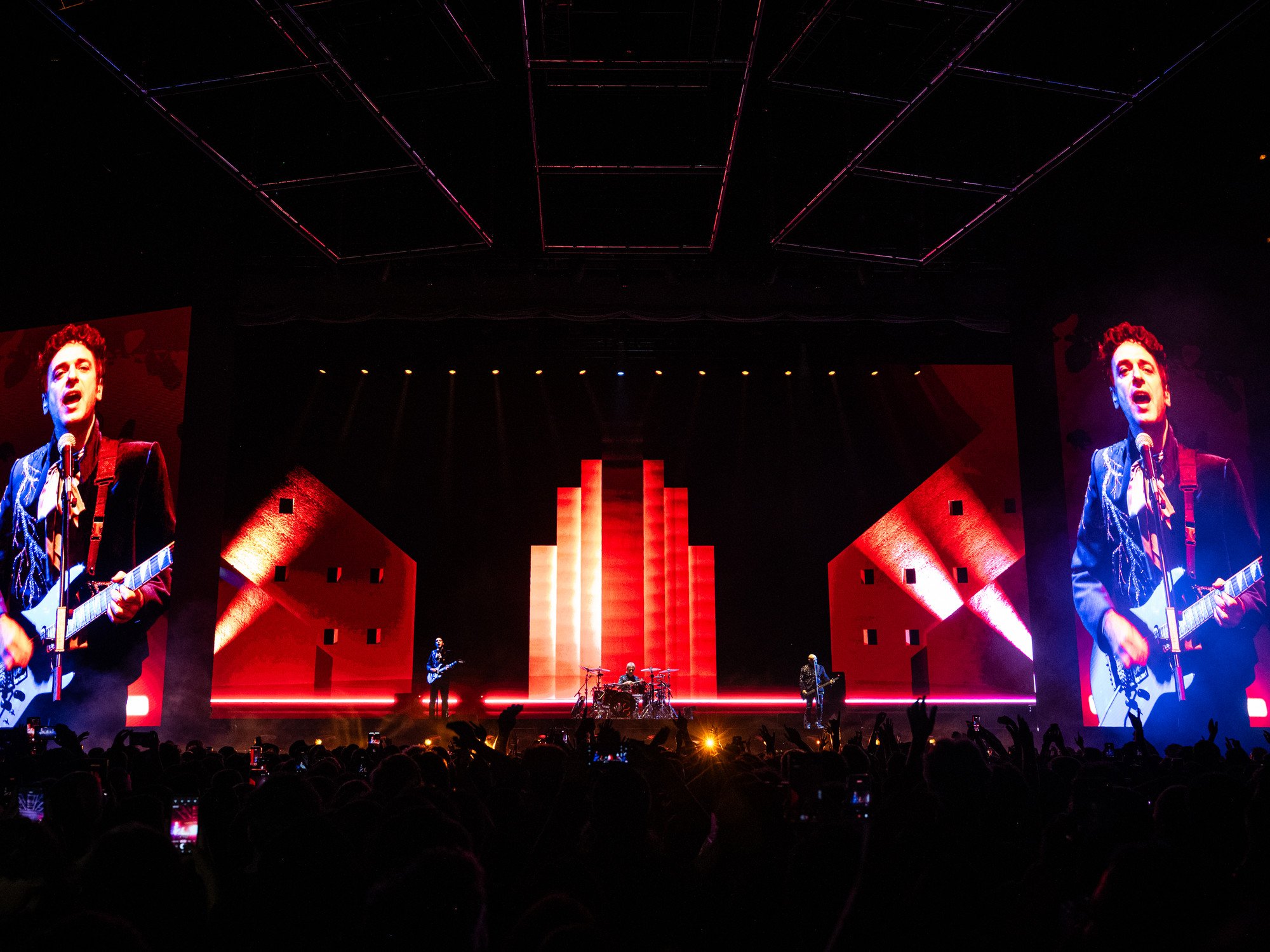 Volvió Soda Stereo: canciones imbatibles, emoción y última tecnología para un regreso histórico