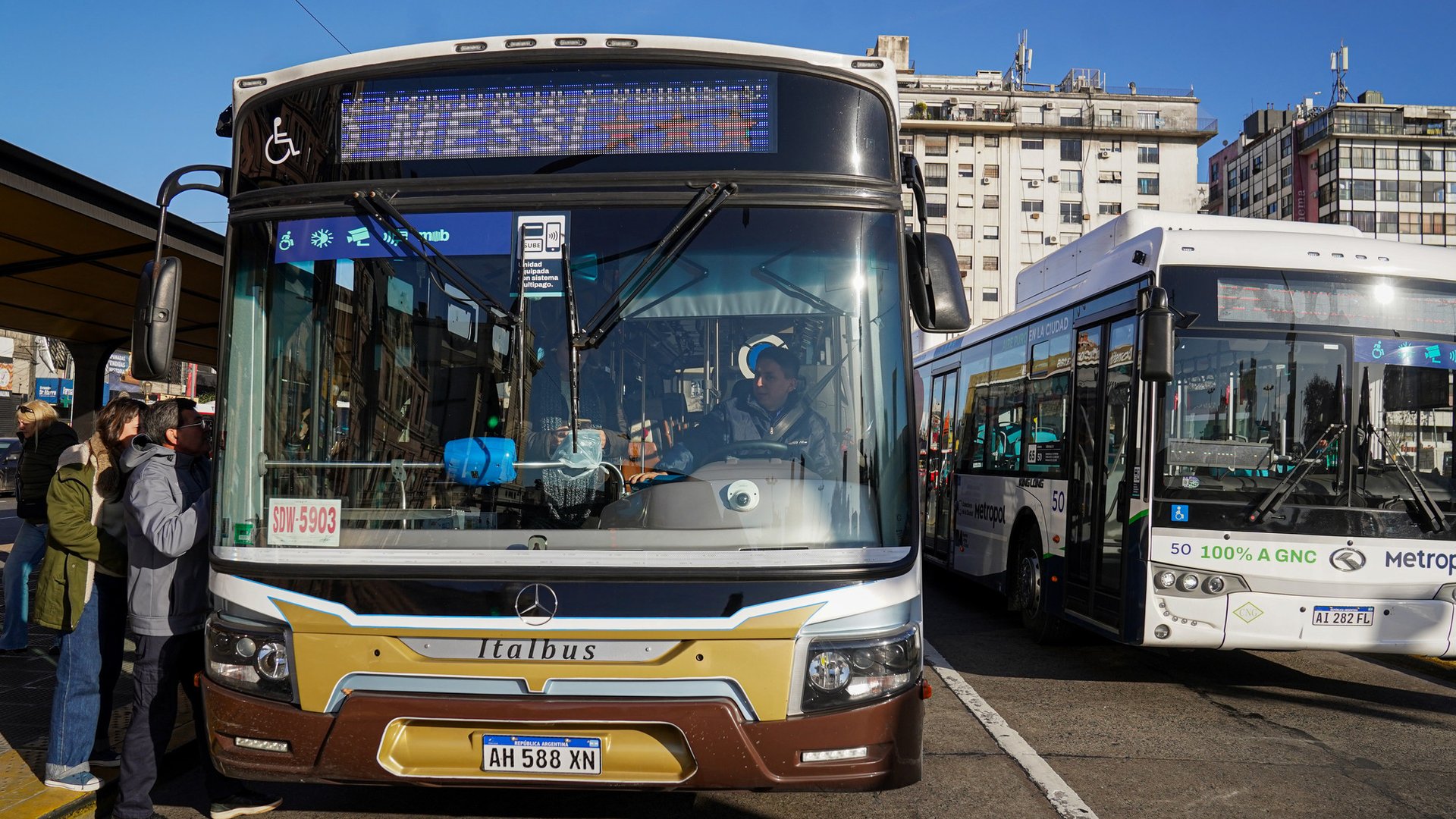 Julio llega con aumentos en tarifas, transporte y prepagas: la inflación mensual se mantendría en torno a 2%