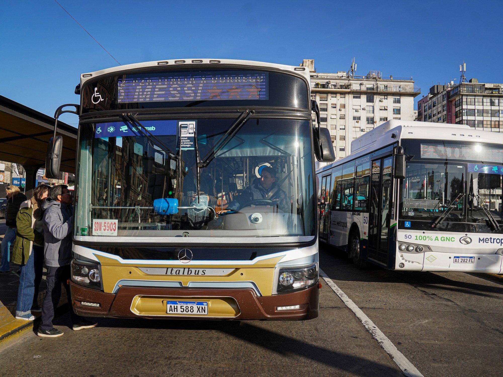 Julio llega con aumentos en tarifas, transporte y prepagas: la inflación mensual se mantendría en torno a 2%