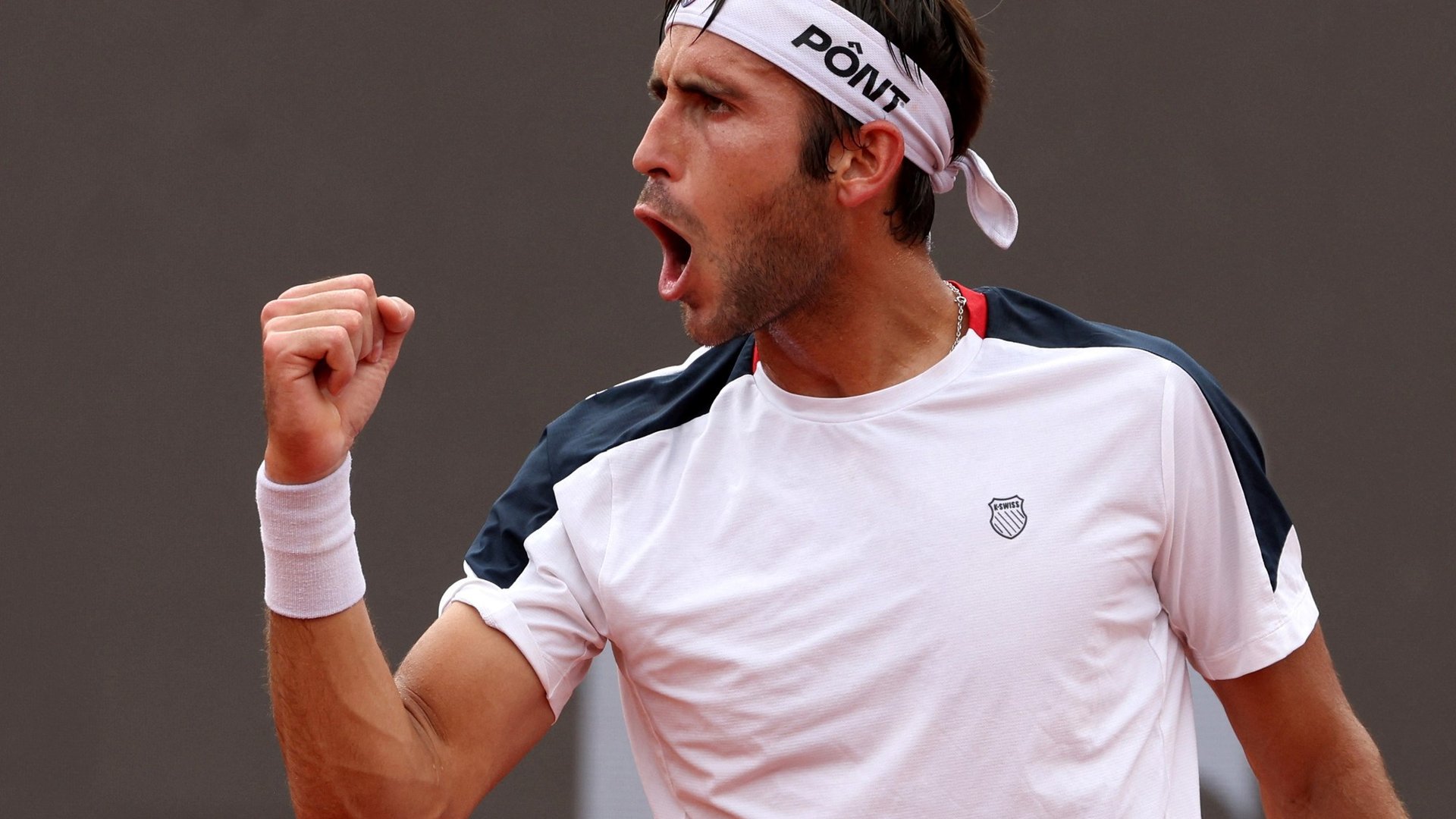 Masters 1000 de Miami: Etcheverry avanzó a tercera ronda y se viene el duelo de argentinos