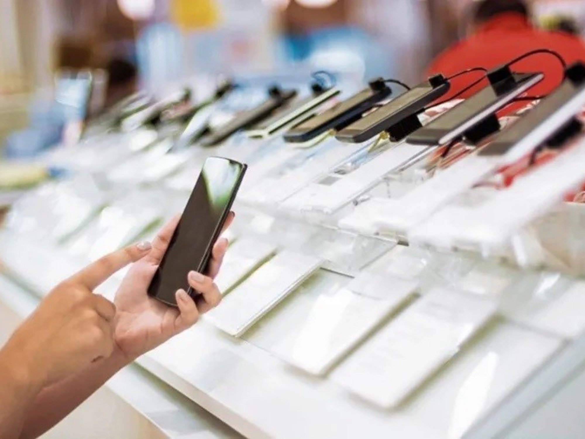 Los celulares aumentarán hasta 30% ante la escasez de memorias por la alta demanda de la Inteligencia Artificial