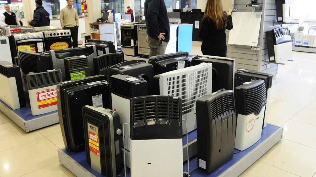 La confianza del consumidor repuntó 6,4% y llegó al nivel más alto en siete meses