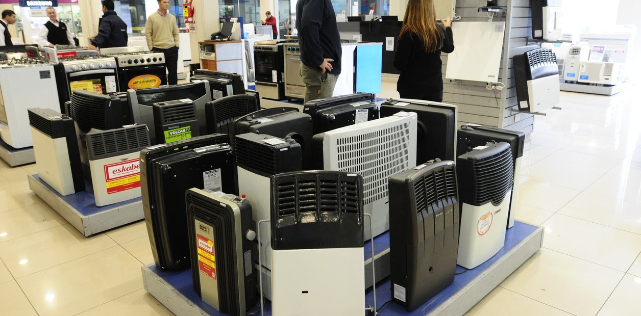 La confianza del consumidor repuntó 6,4% y llegó al nivel más alto en siete meses
