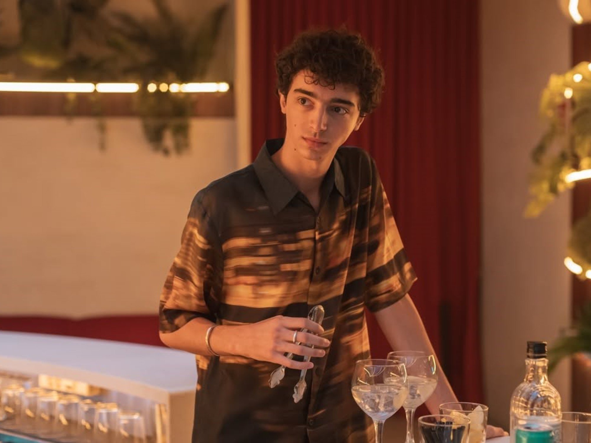 Blas Polidori, de sentirse "un beatle" por La Sociedad de la Nieve al nuevo drama juvenil de Netflix: la historia de un argentino que brilla en España