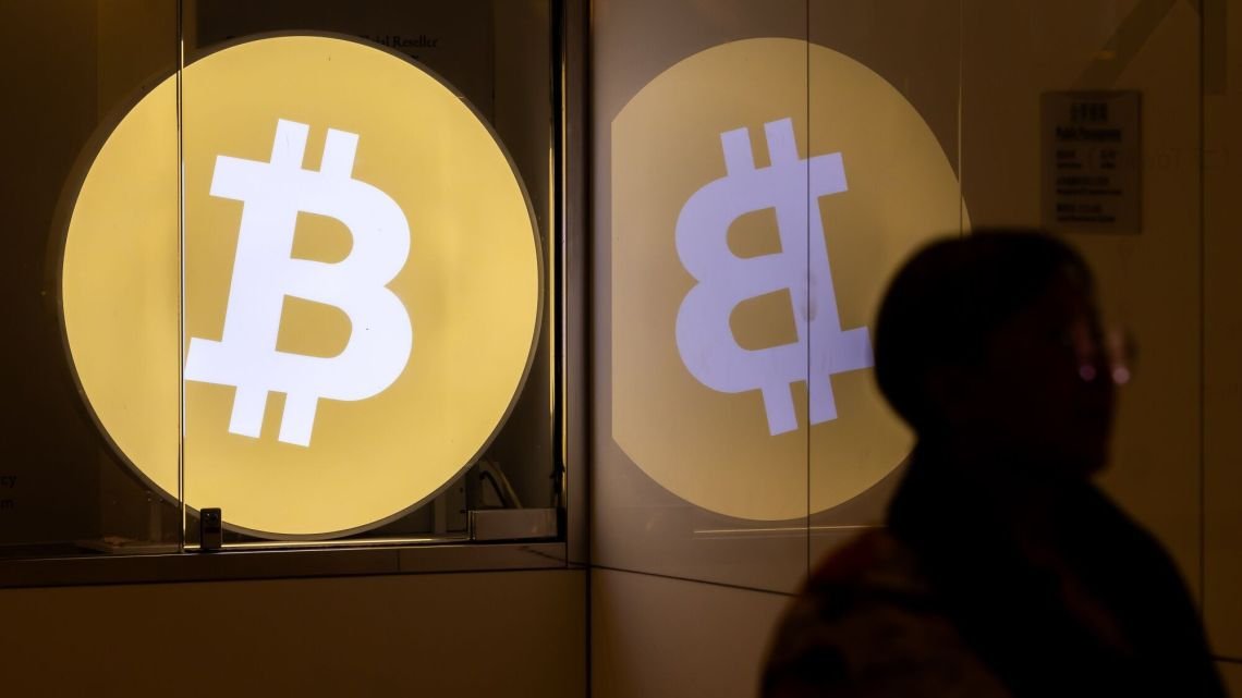 El desplome del bitcoin enmascara un cambio aún mayor en el mundo cripto