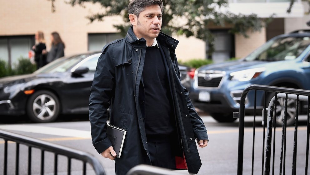 Kicillof cerró su paso por Nueva York: buscó despejar dudas ante fondos de deuda y evitó hablar de candidaturas
