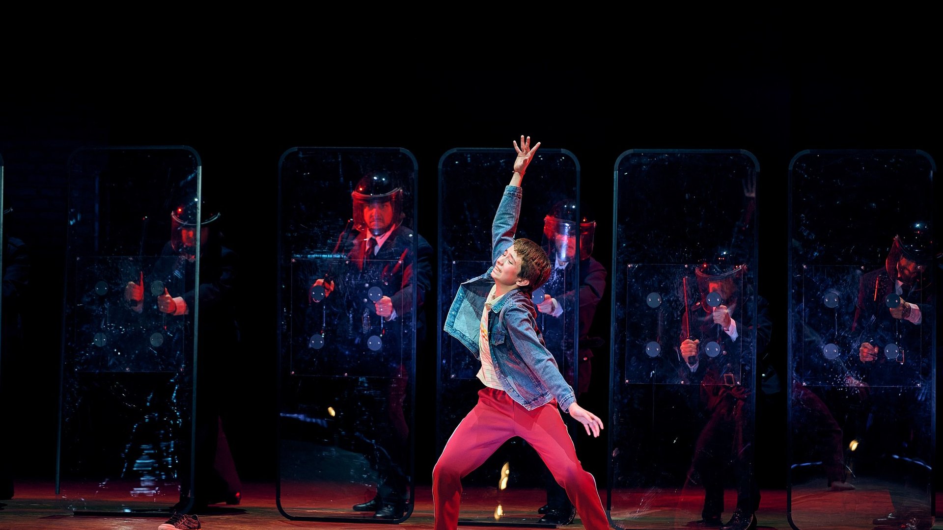 Billy Elliot, el musical que es un fuego, pero le falta energía