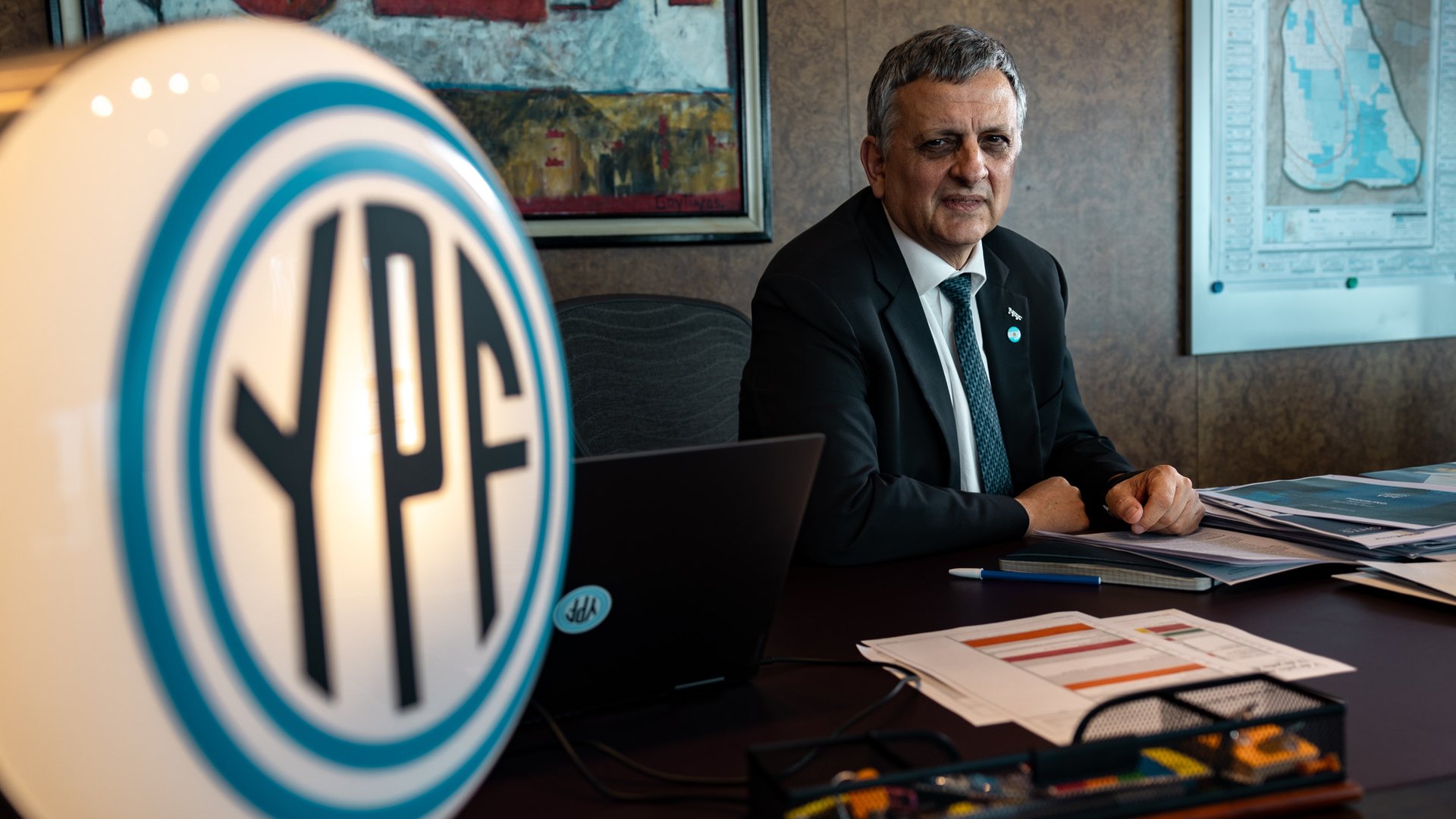 Sueldos millonarios: el juego de la silla en el directorio de YPF
