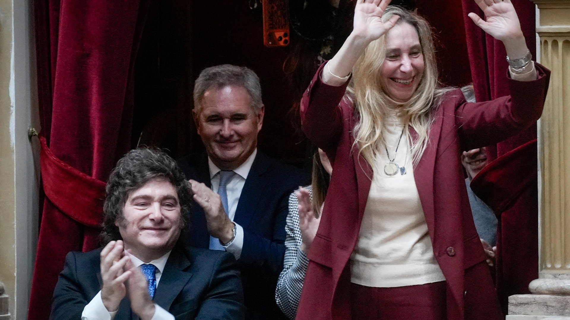 Karina Milei, al timón en los días más difíciles