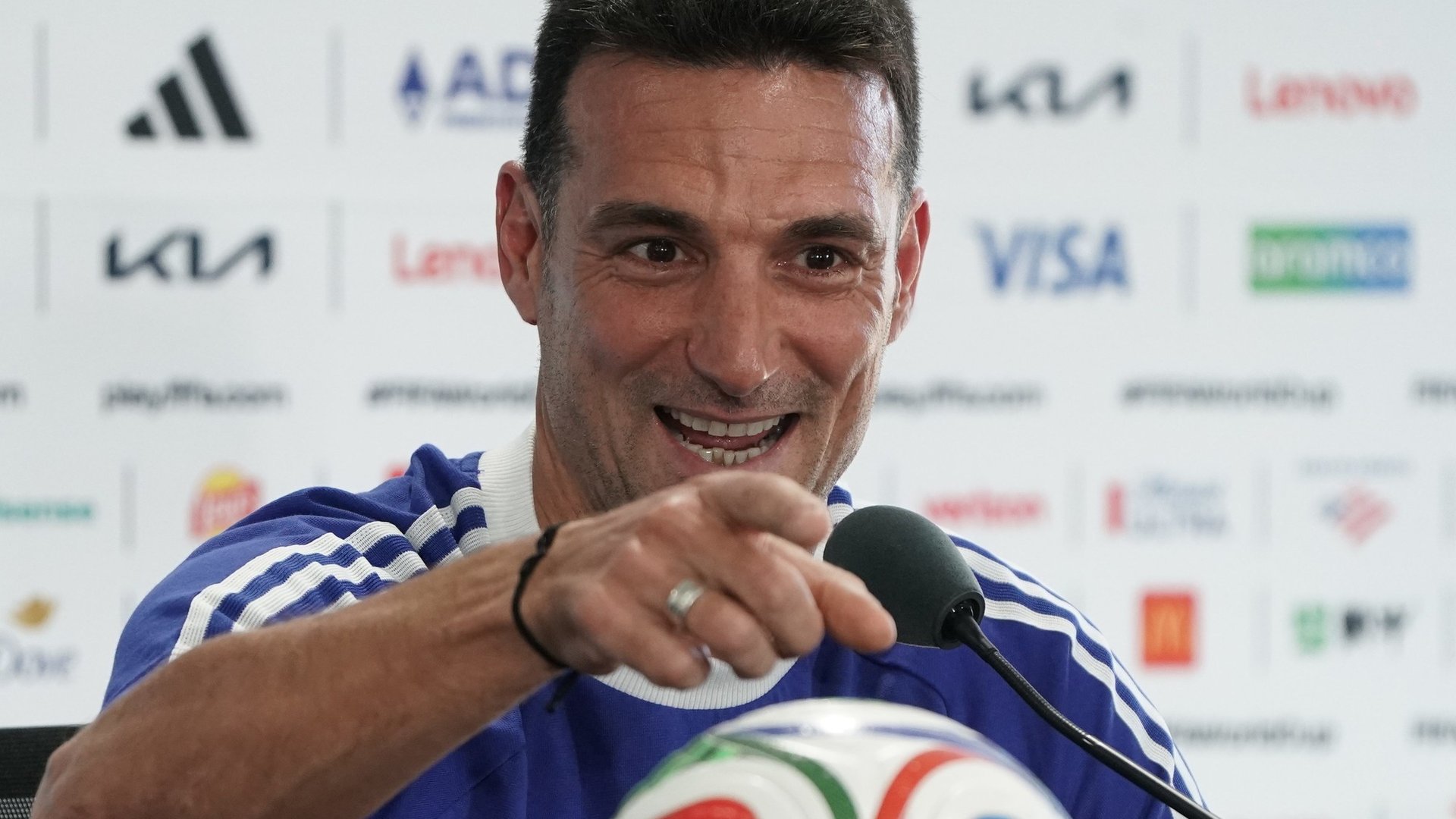 Scaloni, antes del debut contra Argelia: "Tenemos la experiencia del otro Mundial de que esto no se acaba en el primer partido"
