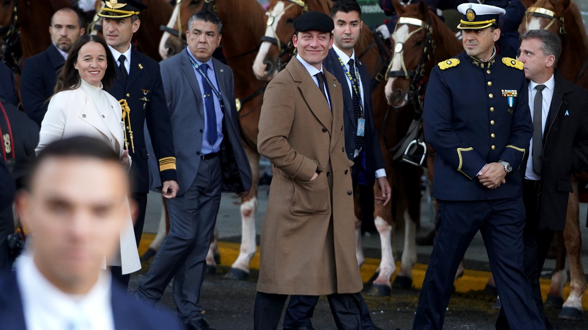 La encrucijada de Bullrich frente al destrato de Karina y el gesto de Milei a Santiago Caputo
