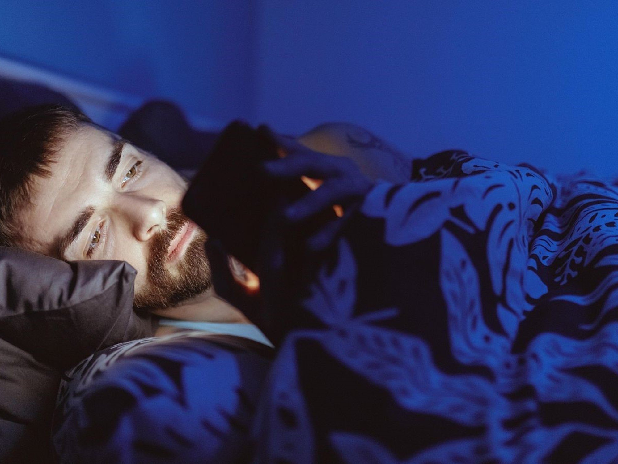 Qué significa olvidar los sueños al despertar y por qué lo investigan en relación con el alzhéimer