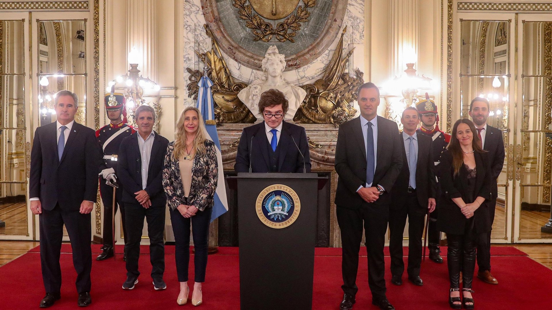 Con críticas a Cristina y Kicillof, Milei celebró el fallo a favor en el caso YPF: "Nos hundieron en una aventura suicida"