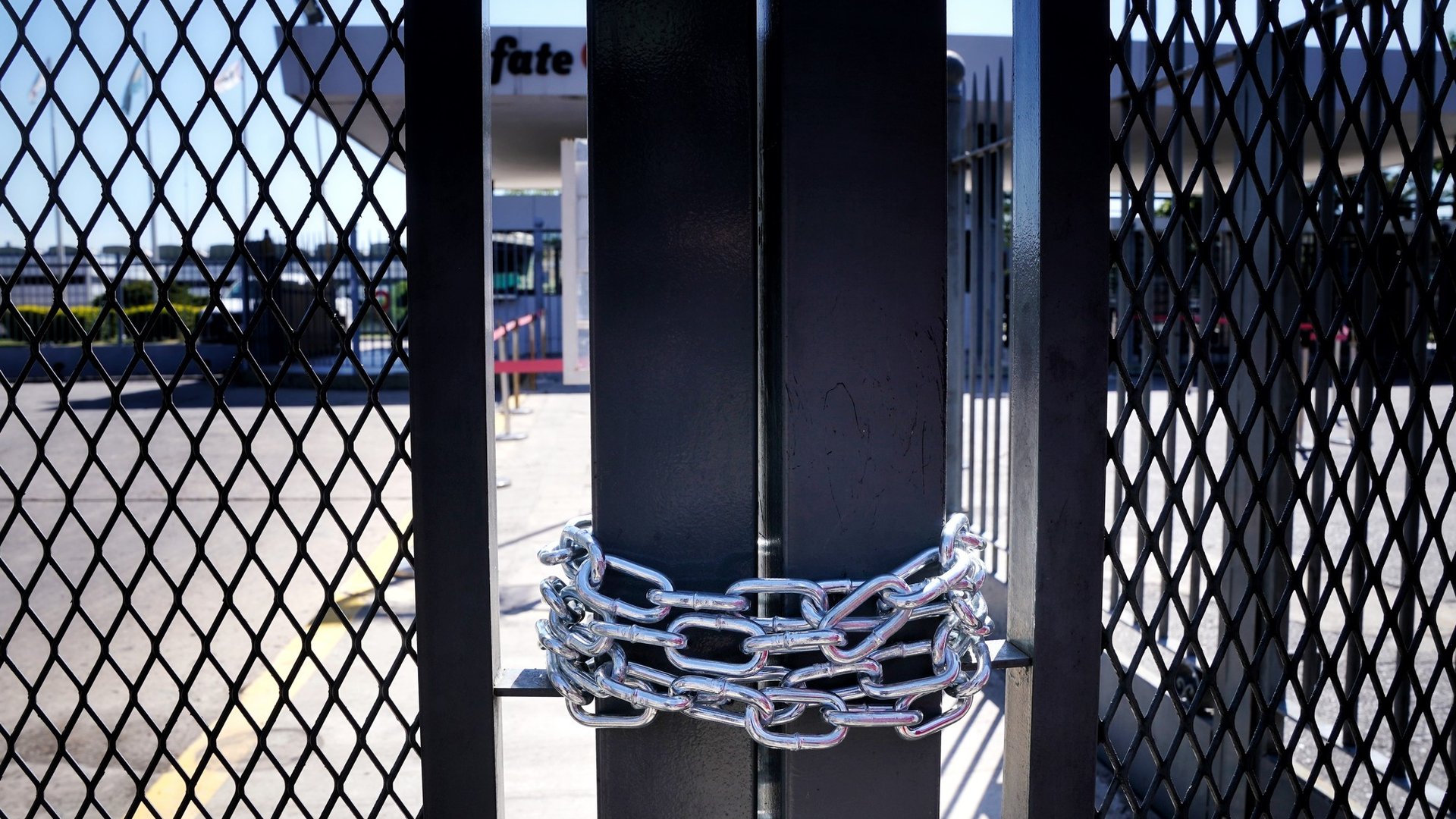 El 2026 arrancó con más cierres de empresas: fueron 70 por día en enero