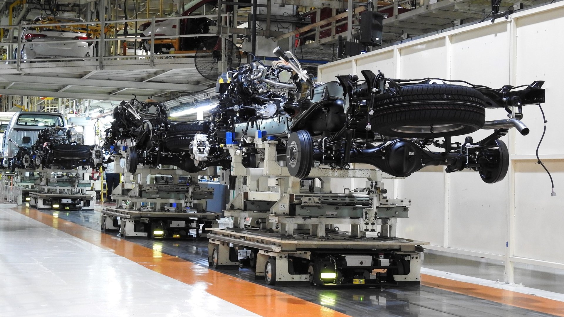 Después de la debacle de la actividad en febrero el Gobierno se ilusiona con los signos de repunte en marzo