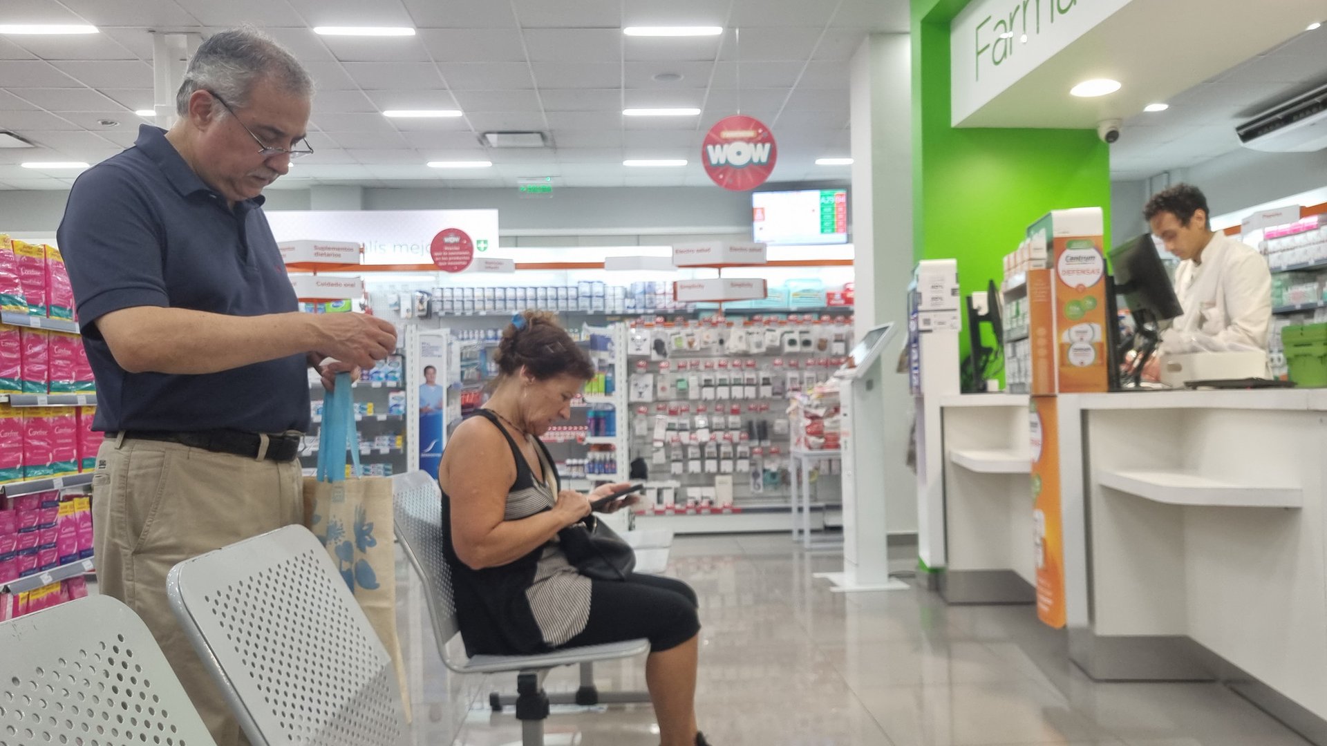 El consumo masivo no repunta y tuvo su mayor caída en 14 meses: solo se salvaron las ventas online y farmacias