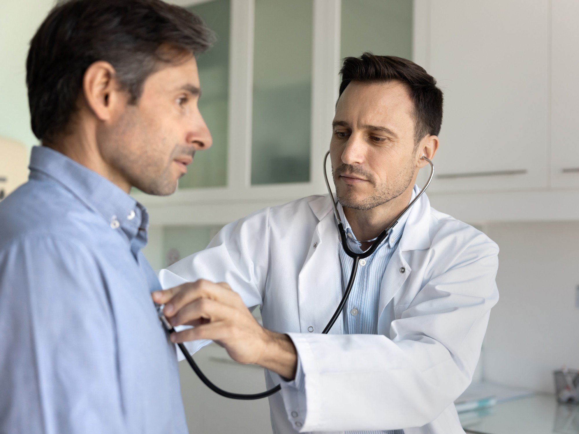 ¿Qué es la salutogénesis?: el enfoque que amplía la mirada médica hacia la salud