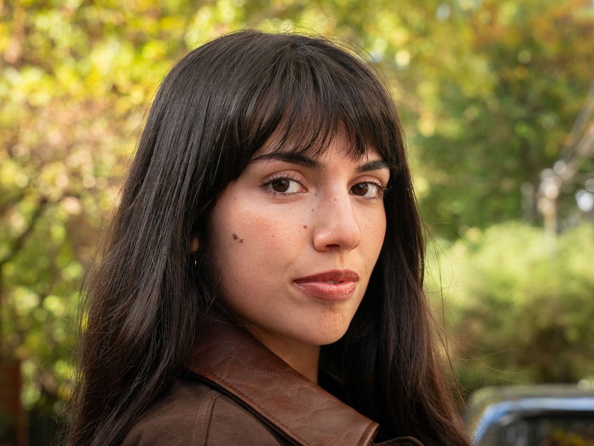 Juli Coria, la actriz y creadora de contenido que les habla a los jóvenes a través del humor y la astrología: "Soy más drama que otra cosa"