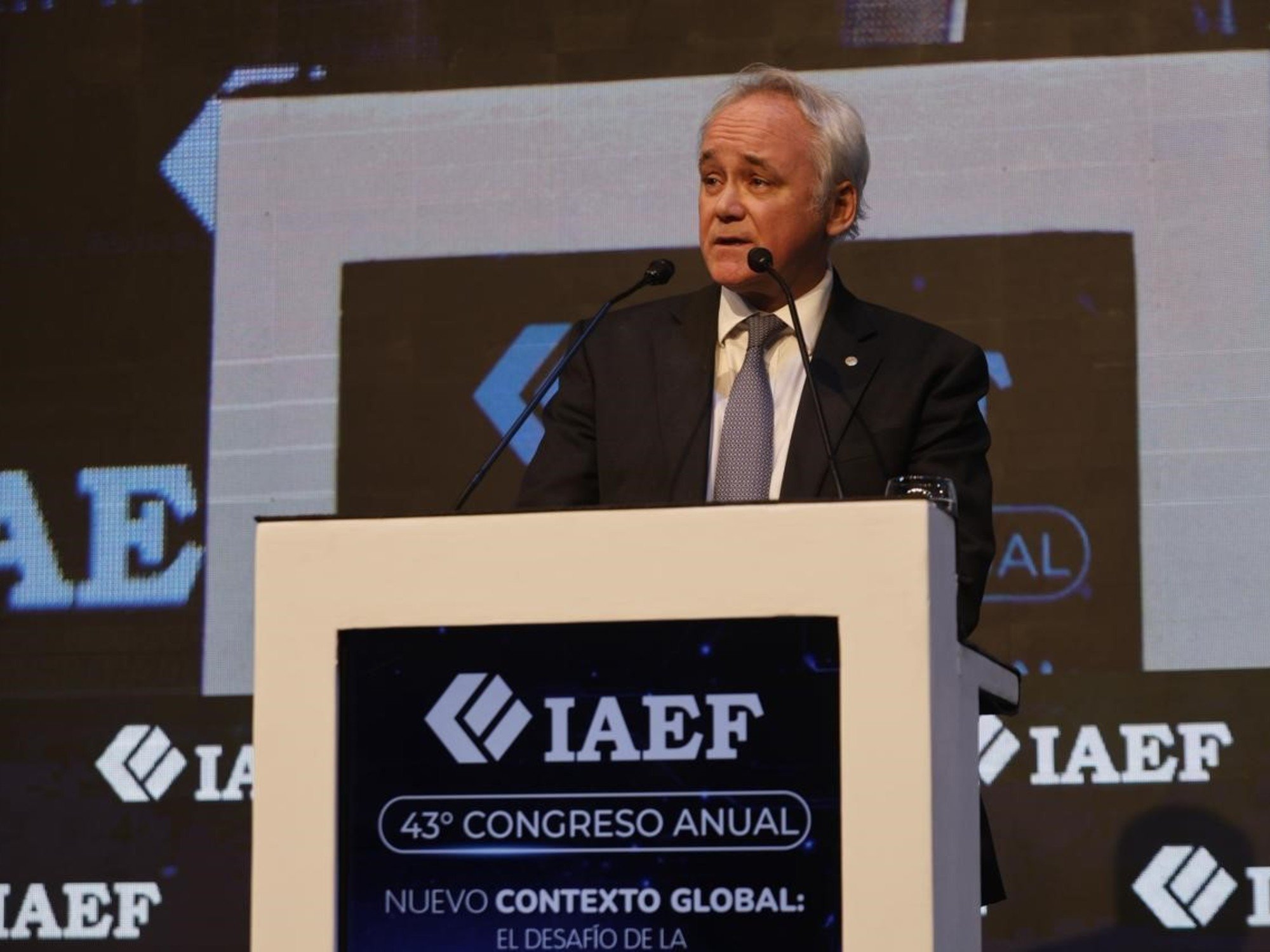El vice del BCRA ante el círculo rojo: las empresas tienen que dejar de buscar ganancias financieras y enfocarse en la productividad