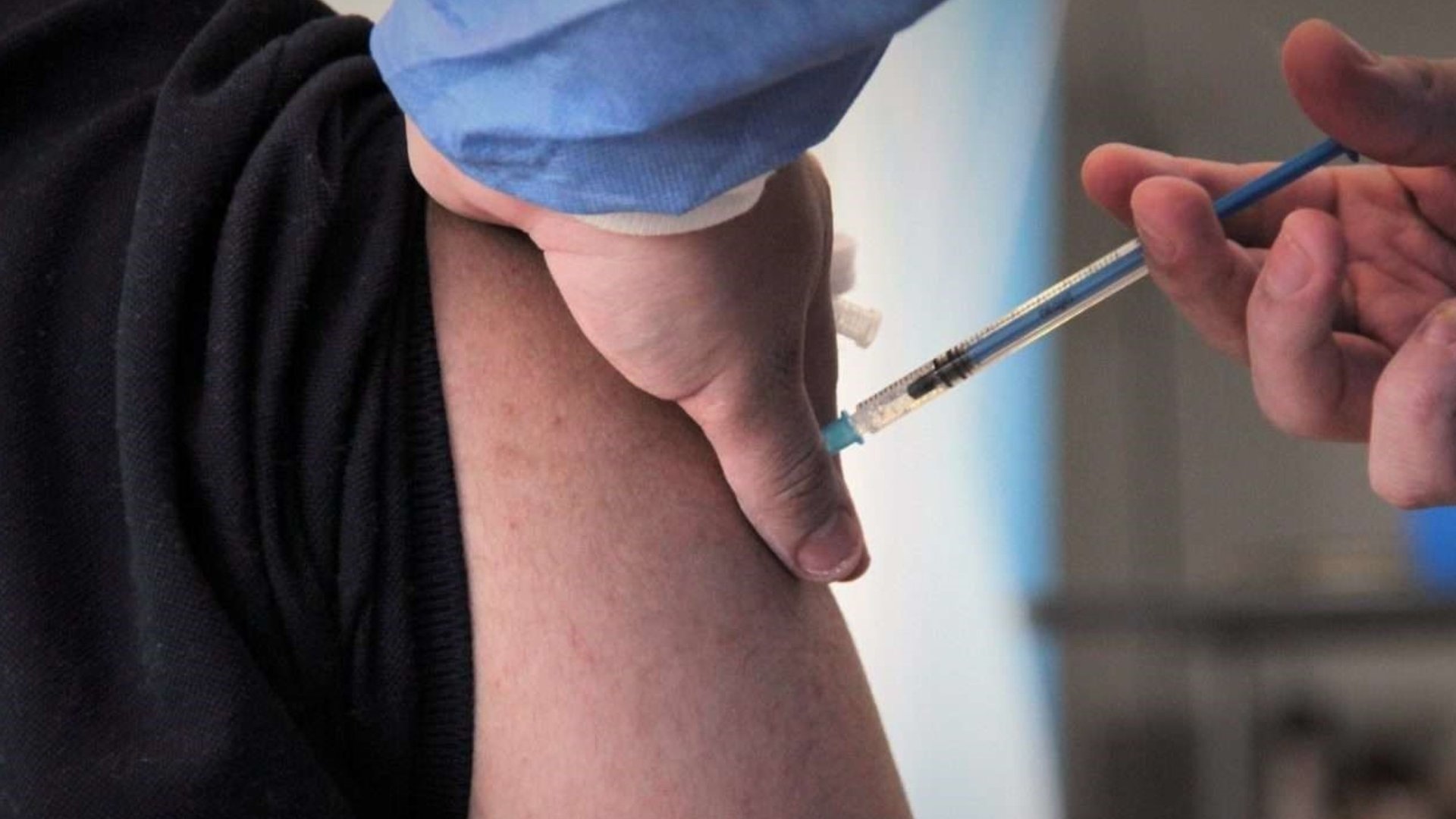 Hay un aumento inesperado de la demanda de una vacuna que parecía condenada al olvido: la curiosa causa