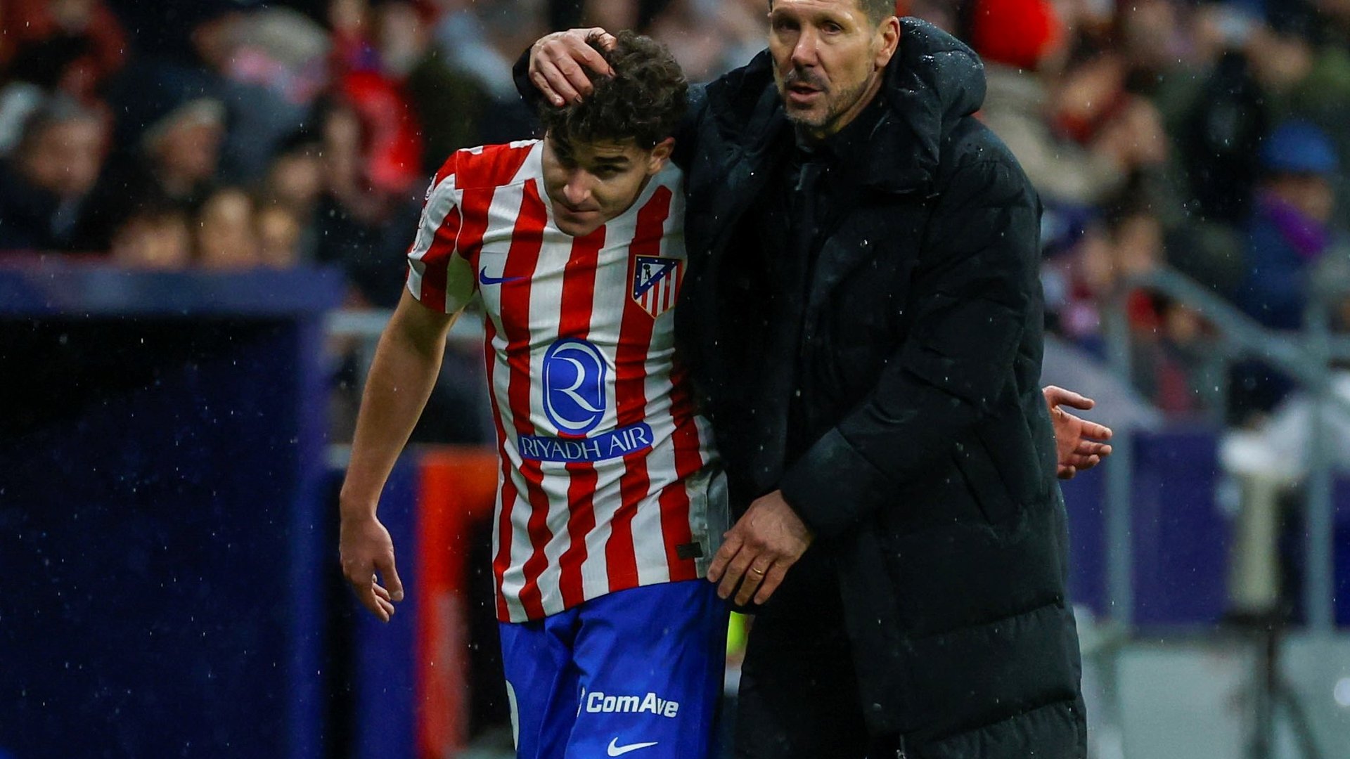El Cholo Simeone habló del partido 100 de Julián Alvarez en Atlético de Madrid: "Esperemos que pueda seguir muchos años aquí"