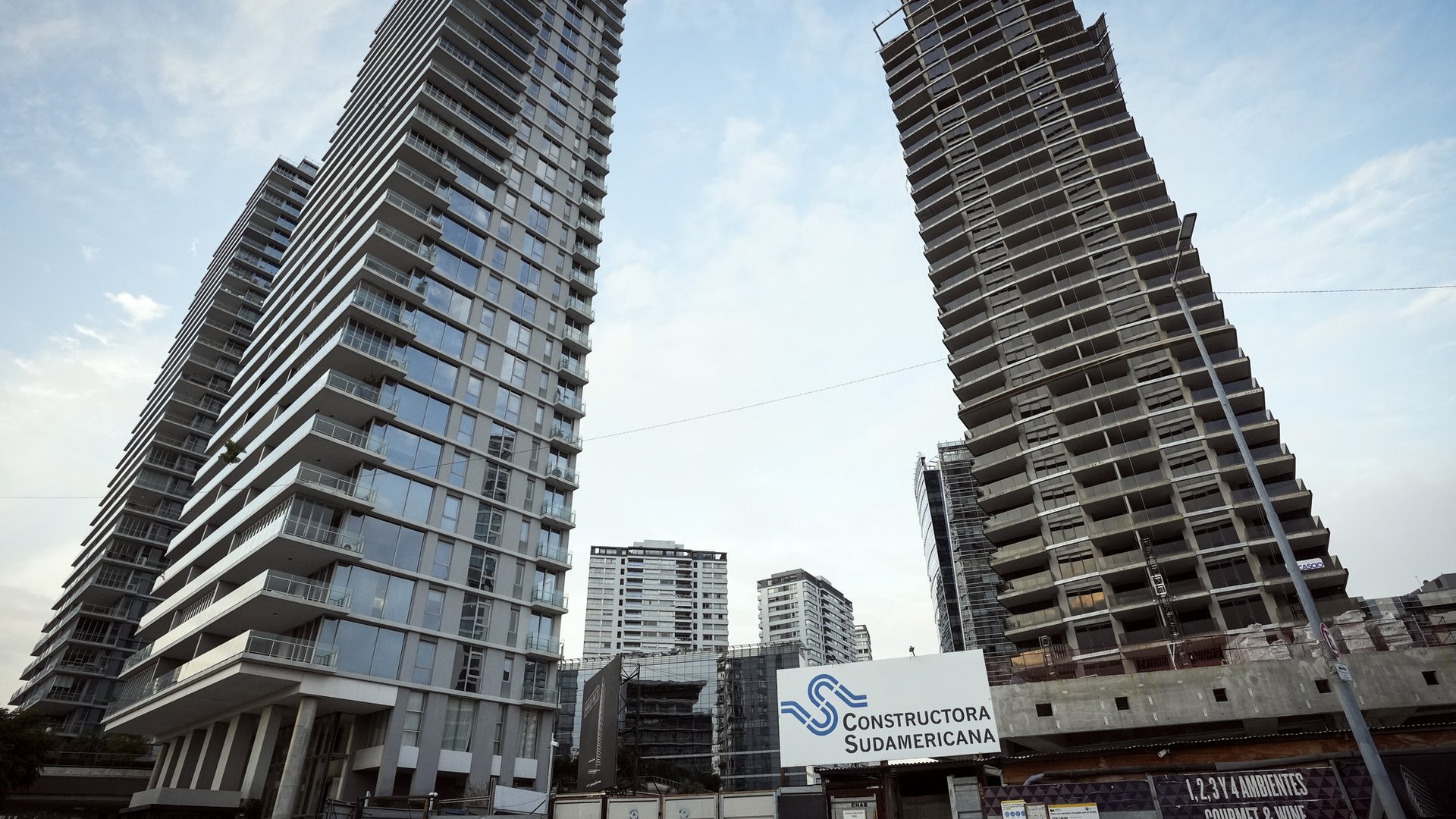 El regreso del ladrillo financiero: cómo es el nuevo sistema de inversión que quiere llevar a la Bolsa el negocio inmobiliario