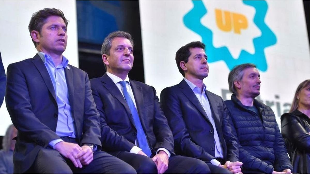 "Convocá vos, Sergio": contactos en el peronismo con Massa de arquitecto para la unidad en 2027