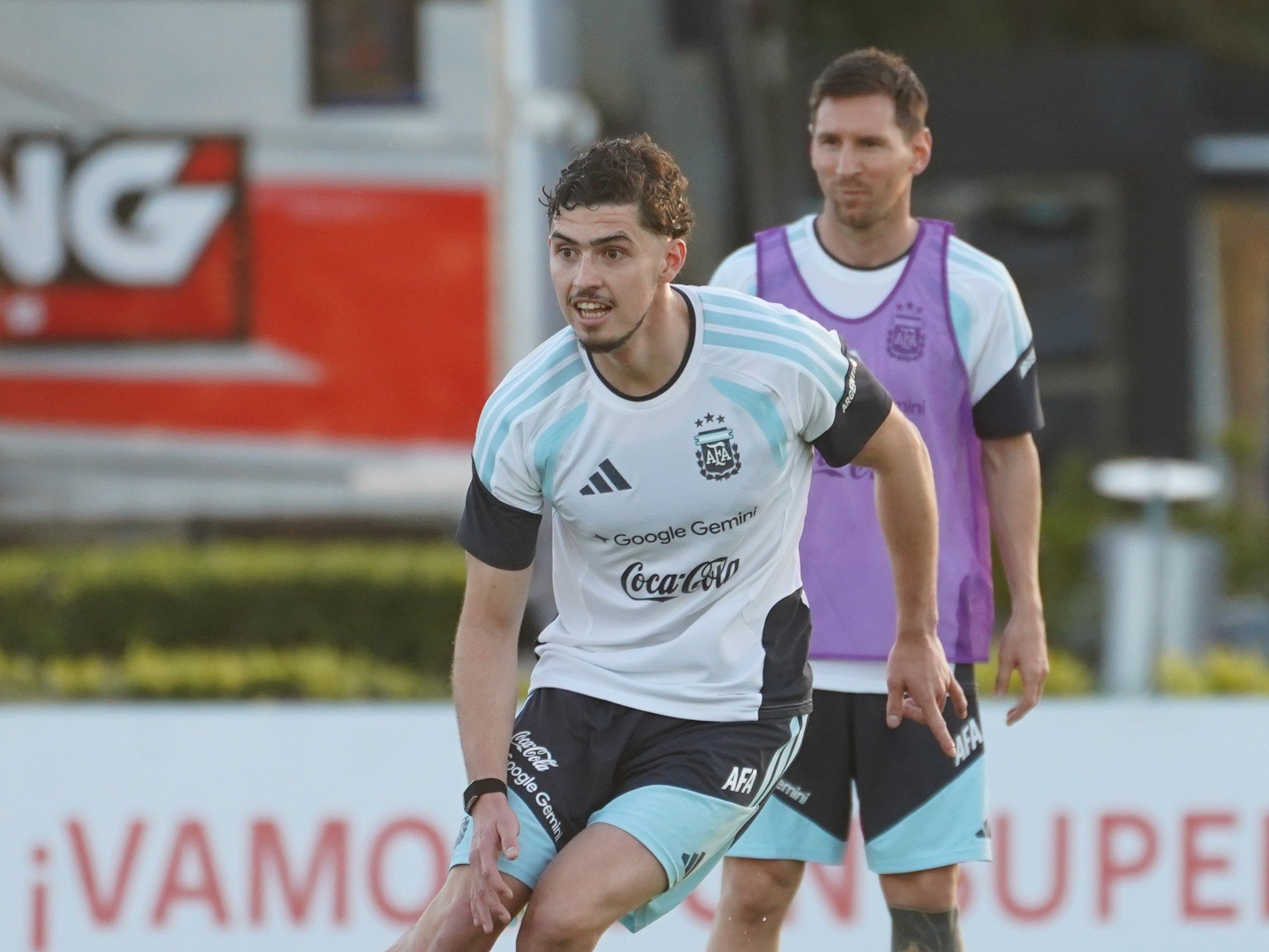 Joaquín Panichelli, otro lesionado en la Selección Argentina: no terminó el entrenamiento en Ezeiza y se pierde los últimos amistosos antes del Mundial 2026