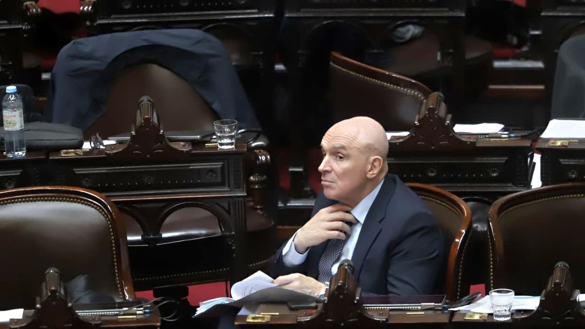 Nuevo frente judicial para José Luis Espert: piden su indagatoria por una transferencia de u$s200.000