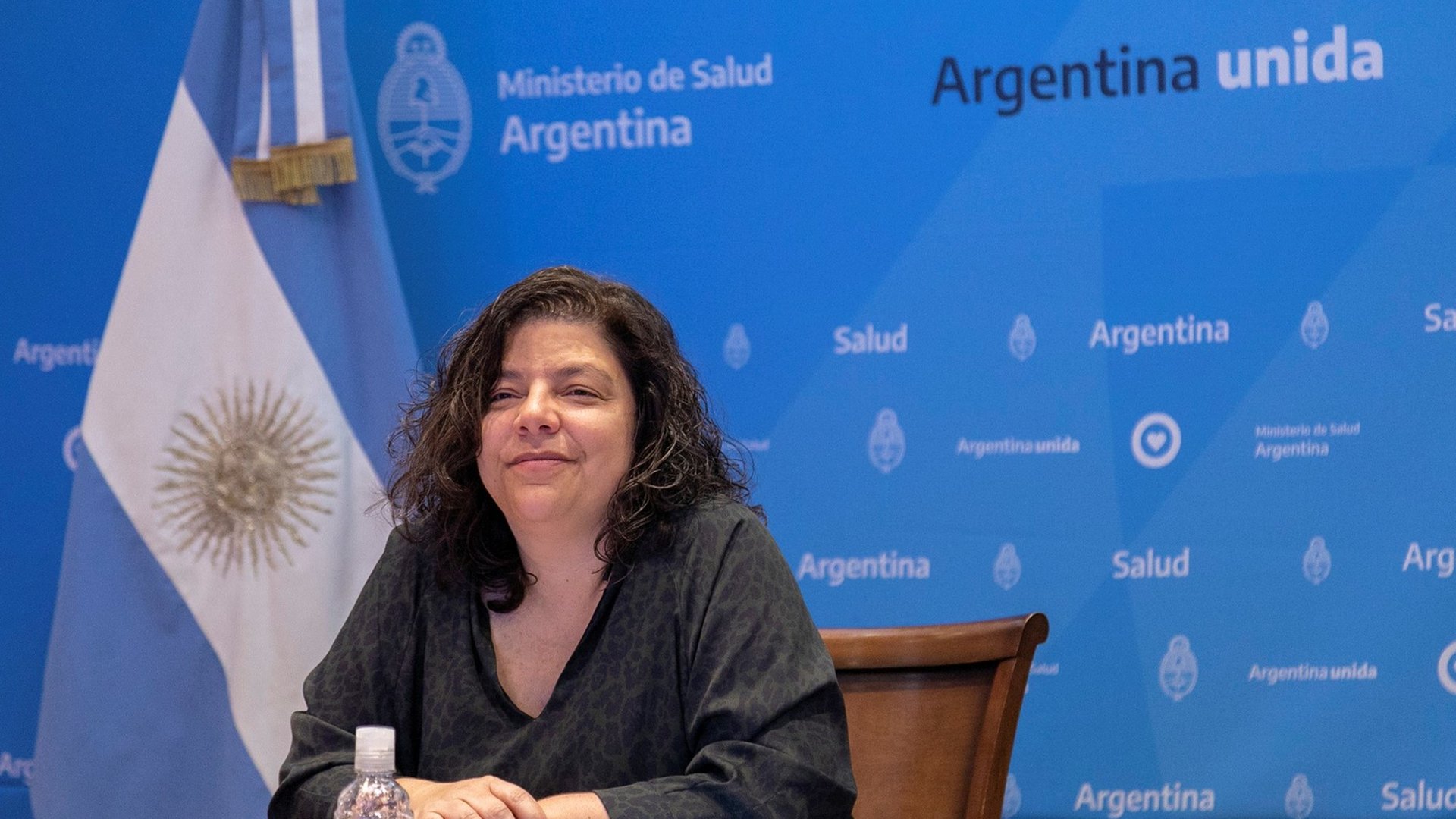 Citaron a indagatoria a la exministra Carla Vizzotti y al empresario Hugo Sigman por el retraso en comprar vacunas contra el Coronavirus