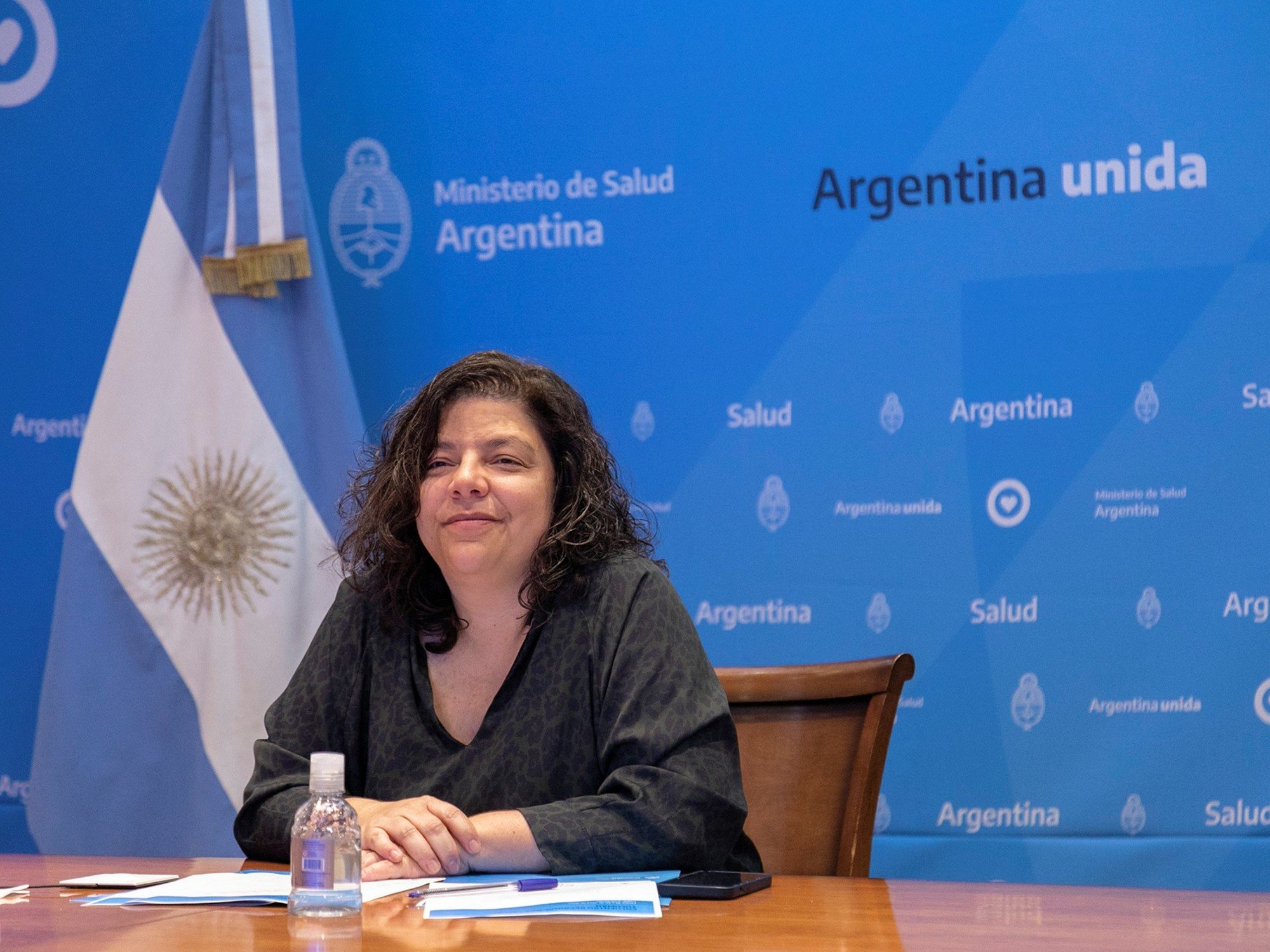 Citaron a indagatoria a la exministra Carla Vizzotti y al empresario Hugo Sigman por el retraso en comprar vacunas contra el Coronavirus