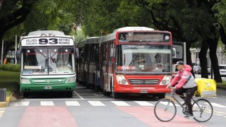 Cronograma de servicios para el 25 de mayo: horarios de colectivos, trenes y subtes por el feriado nacional
