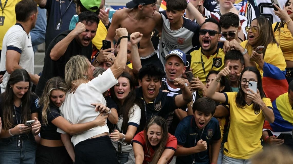 Locura y lágrimas en Nueva Jersey: el alocado festejo de Sebastián Beccacece y la emoción de Ecuador tras vencer a Alemania