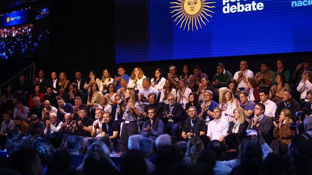 El peronismo reunió a intendentes, legisladores y dirigentes en Parque Norte para discutir una alternativa nacional