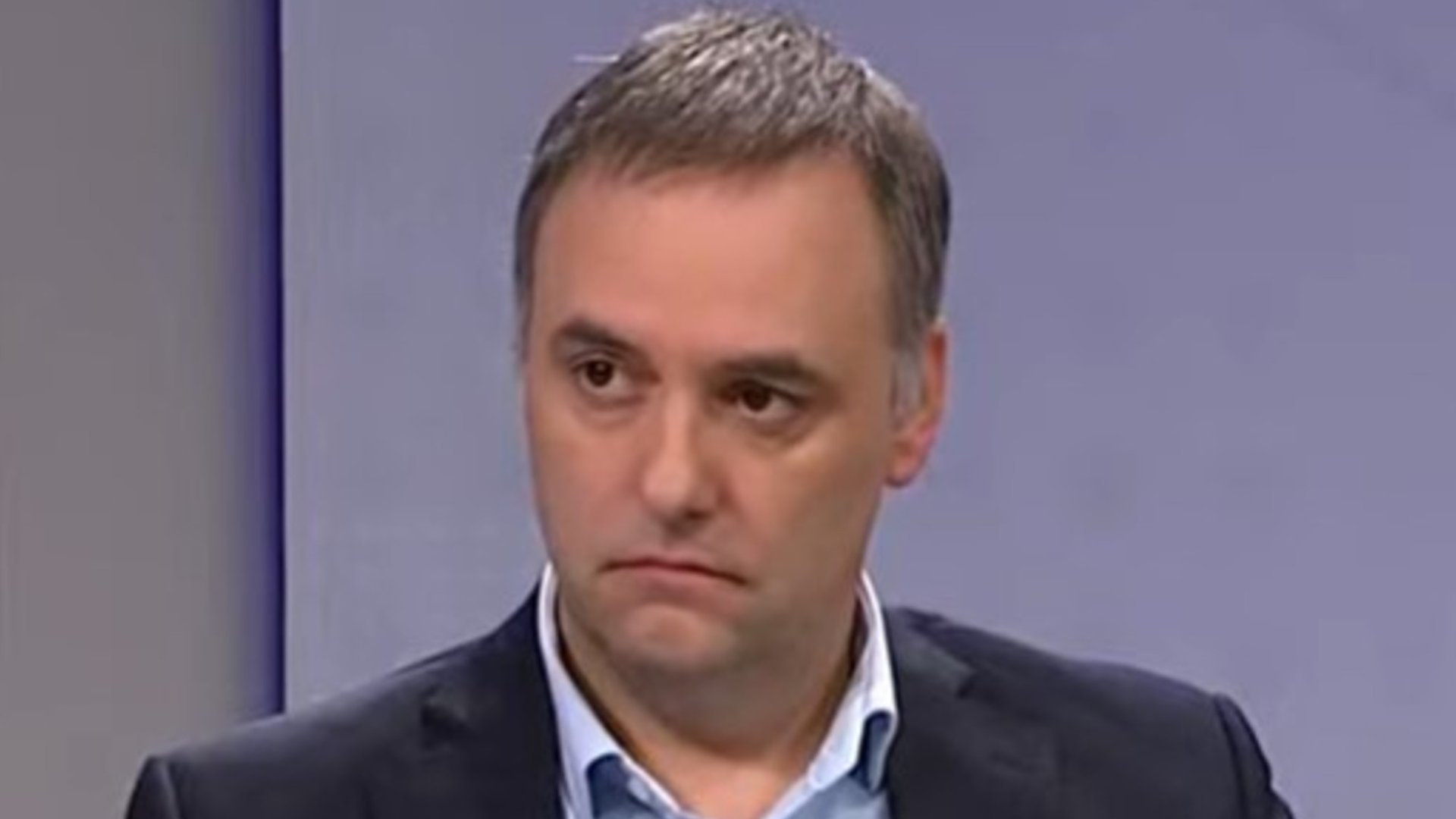 Manuel Adorni, tras presentar su declaración jurada: "Toda la vida ahorramos y lo hicimos en negro como lo ha hecho la mayoría de los argentinos"