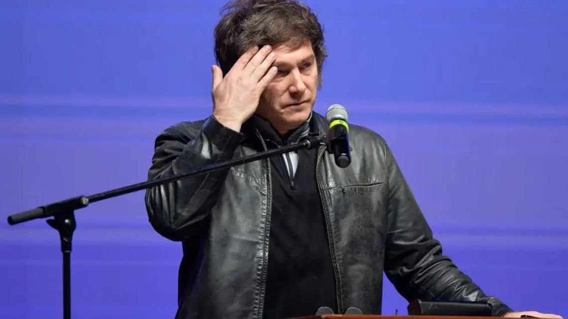 Radiografía de la crisis: el 84% de los argentinos achicó consumos y el 75% no llega a fin de mes sin dificultades