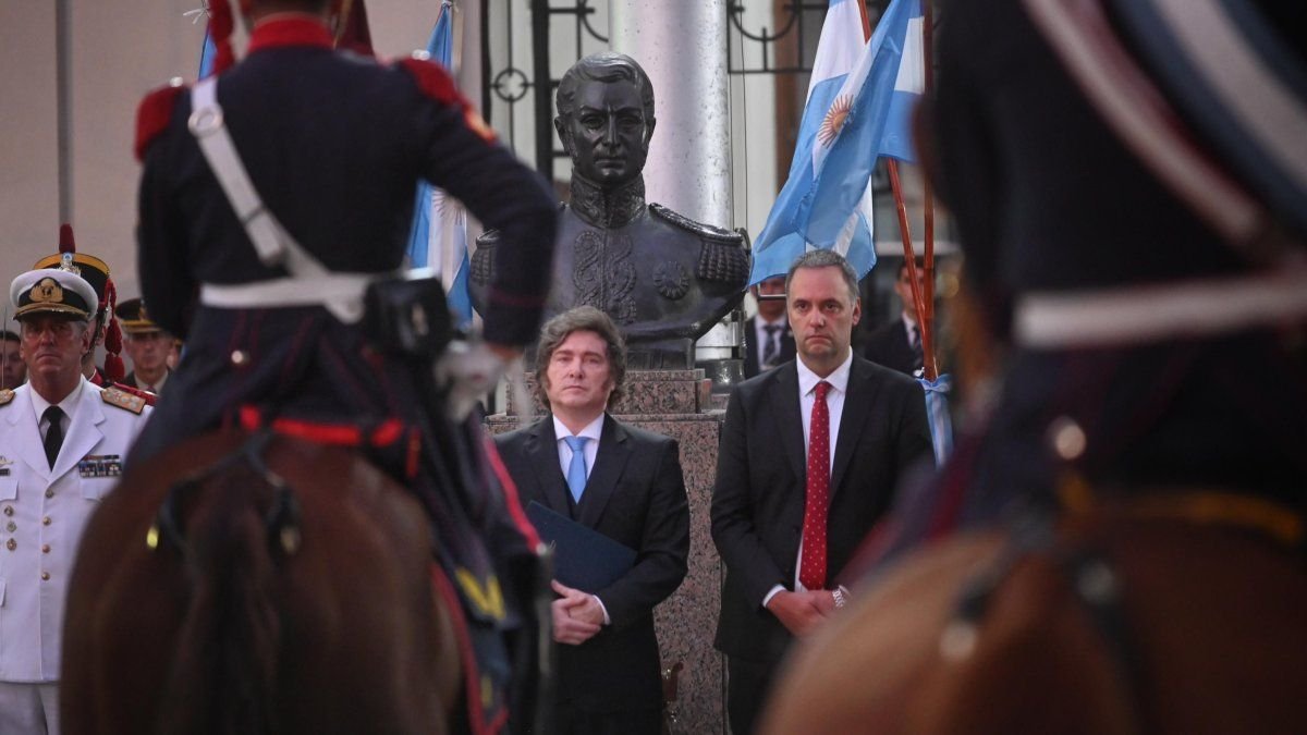 "No voy a ejecutar a un inocente": Javier Milei le respondió a Patricia Bullrich y dijo que Manuel Adorni "tiene todo listo para presentar en la Justicia"