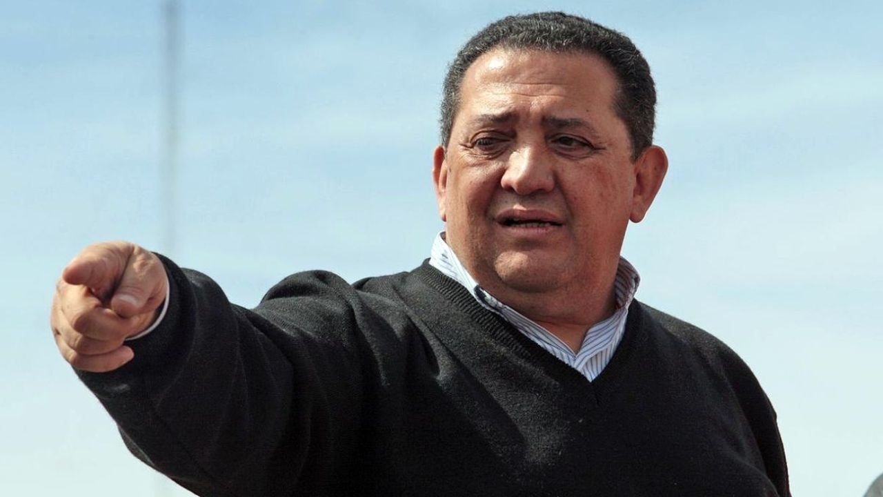 Luis D'Elía contra Máximo Kirchner: "Está todos los días con escabio, minitas y drogas"