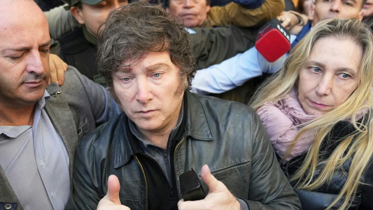 Se suspende la mesa política de Javier Milei ante la escalada de la interna en La Libertad Avanza