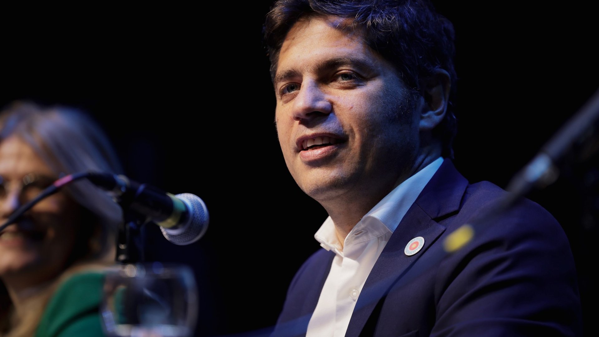 Nueva encuesta y ranking de gobernadores: sorpresa con el líder y mala noticia para Kicillof