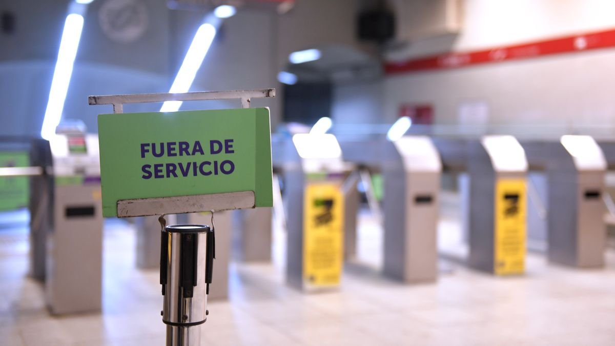 Jorge Macri firmó un decreto que limita paros y ordena garantizar servicios mínimos en subtes, colectivos y residuos en CABA