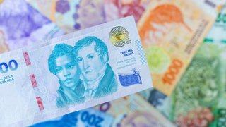 Deuda en pesos: Luis Caputo enfrenta el vencimiento más alto de los próximo 18 meses