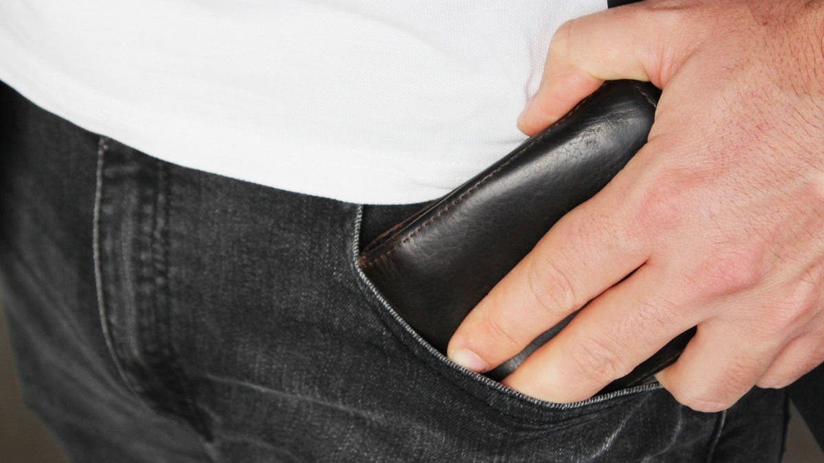 Salarios: tras la caída de febrero, se agranda la brecha entre sectores y persisten las dudas sobre una recuperación