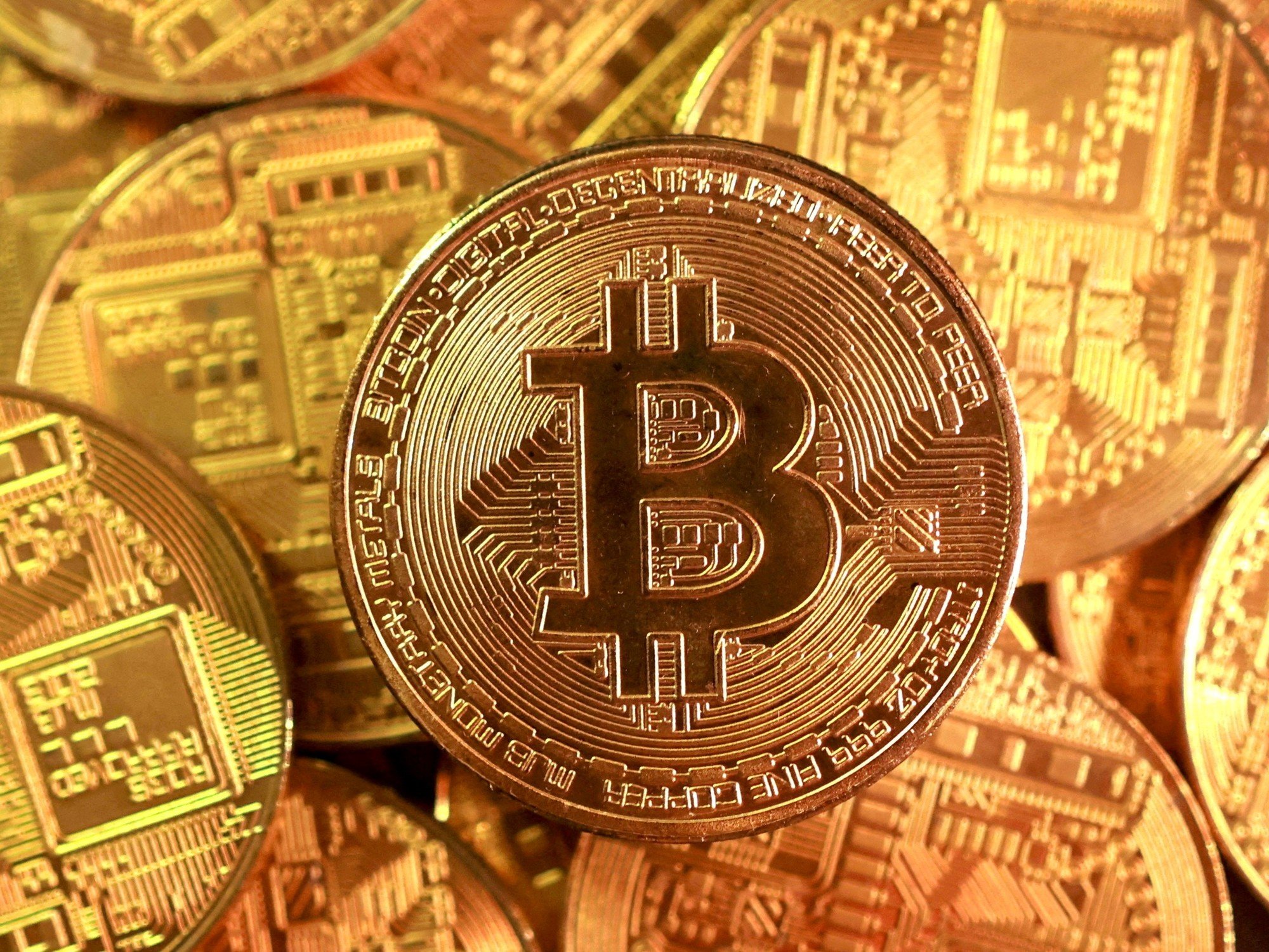 Derrumbe del bitcoin: cae por séptimo día consecutivo y arrastra a las principales criptomonedas
