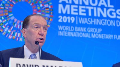 Un exfuncionario de Trump y un economista argentino insistieron con la dolarización: "Argentina se está hundiendo"