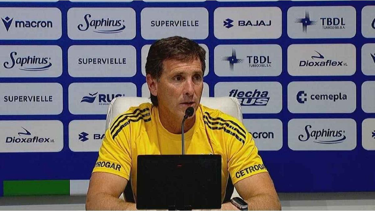 Boca oficializó la salida de Claudio Úbeda como director técnico