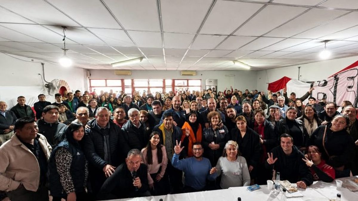 La UCR busca reconstruirse de cara a 2027: entre la fractura nacional y la reorganización en provincias