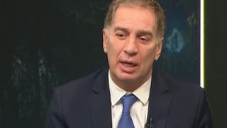 Santilli sigue con su plan para ir por la Provincia mientras crece la presión del karinismo para que se afilie a LLA